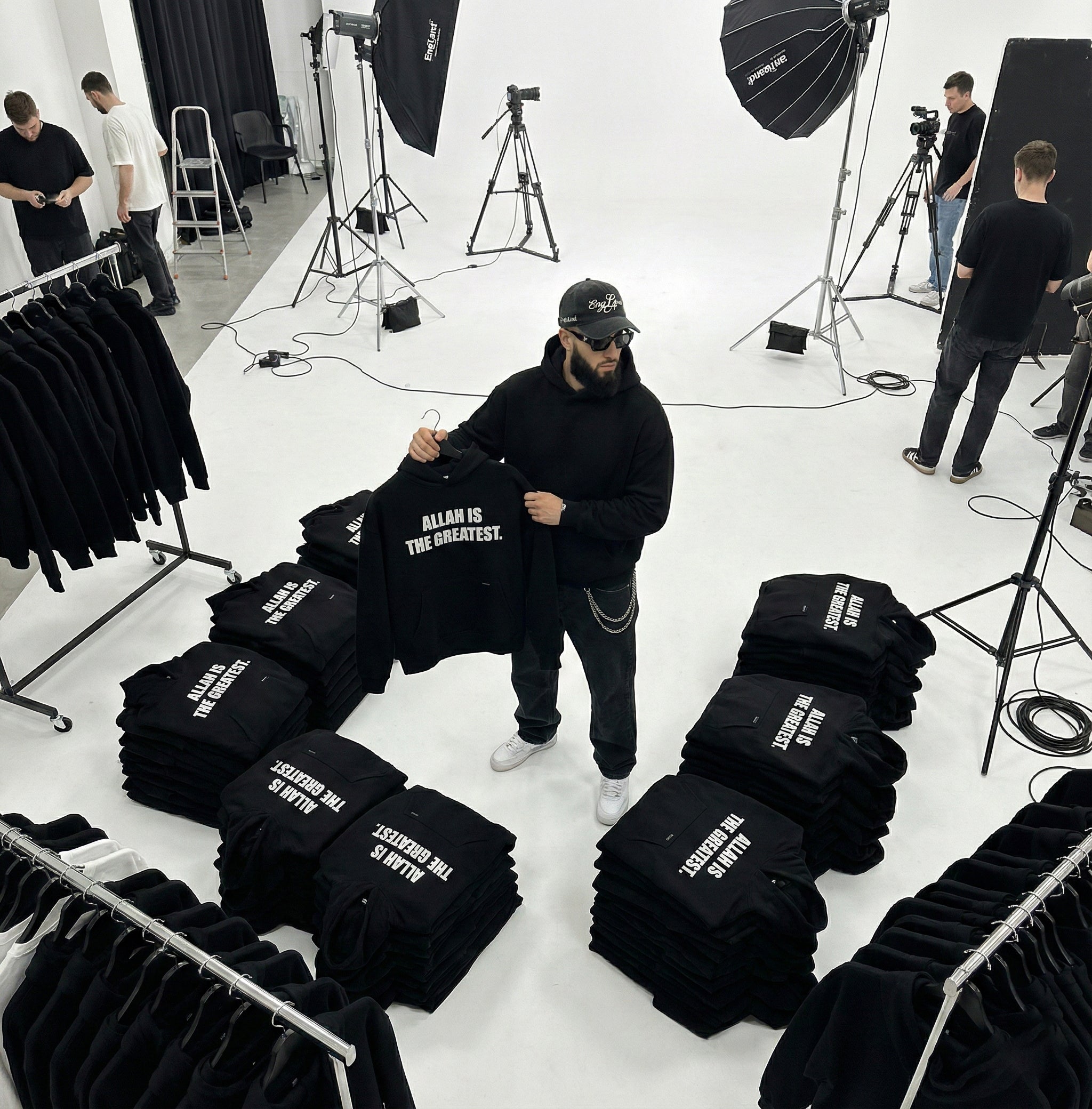 SIGNATURE HOODIE | NOIR